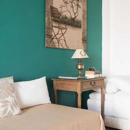 Tinos Resort מלון 4*