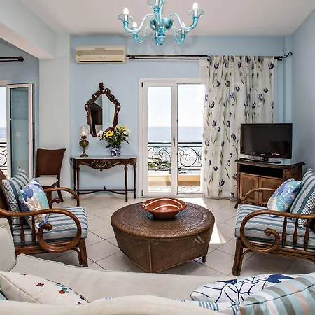 מלון Tinos Resort 4*