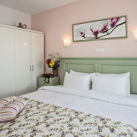 Tinos Resort 4*