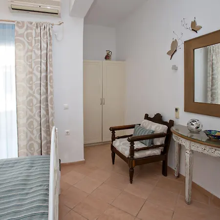 Otel Tinos Resort