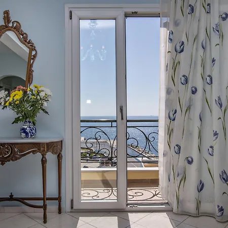 Otel Tinos Resort 4*